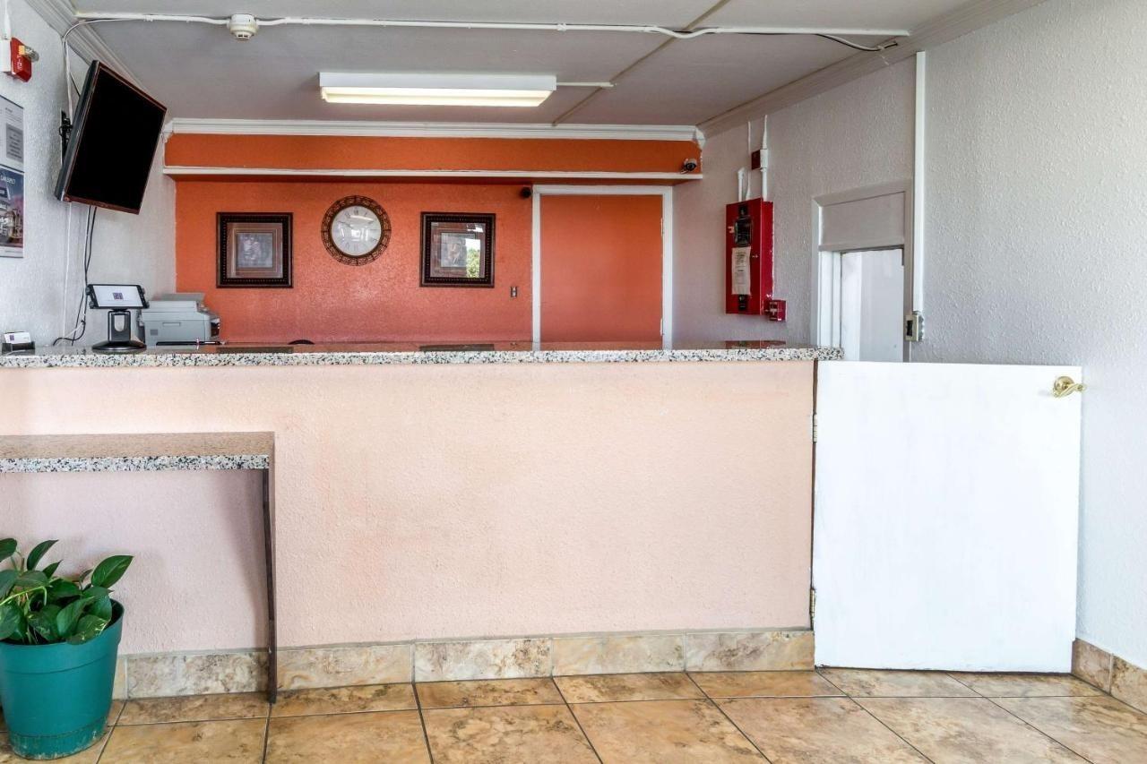 Econo Lodge Mineral Wells Εξωτερικό φωτογραφία